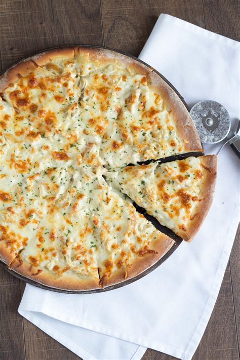 Chicken Alfredo Pizza - Jennifer Meyering