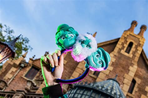 FIRST LOOK at Disney’s Halloween 2025 Haunted Mansion Merch Collection!
