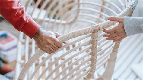 How hard can you squeeze? Handgrip strength could be an indicator of ...
