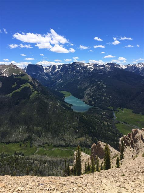 Upper Green River Lake, Wy, 43.7071, -109.8247 [OC] [2448x3764] : r ...