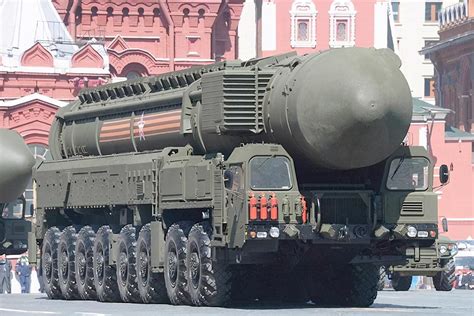 一发入魂！俄王牌装备萨尔马特，10吨导弹快递至1.8万公里外！