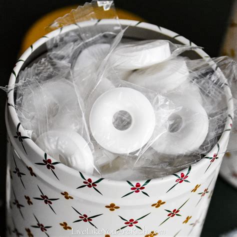 Neighbor Christmas Gift: Life Saver Mints Plus Free Printable - Live ...