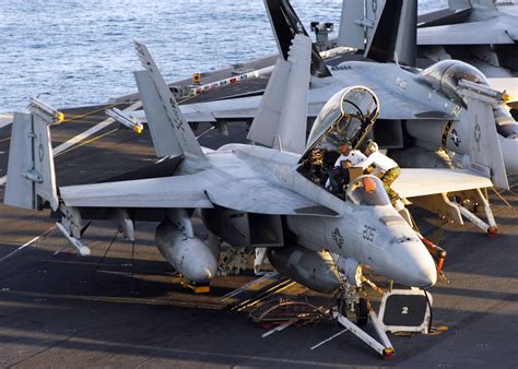 Vfa 103 jolly rogers strike fighter squadron us navy – Artofit