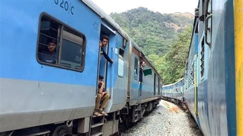 If your mobile phone falls from moving train follow these steps pa ...