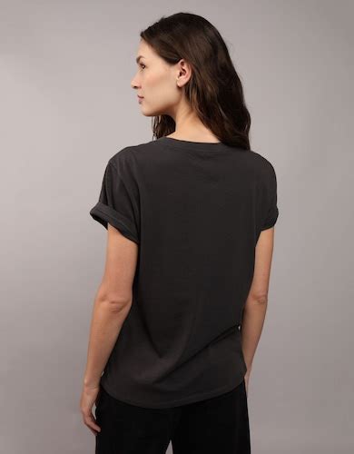 Buy American Eagle Women Black Slim Classic Logo Graphic T-Shirt Online