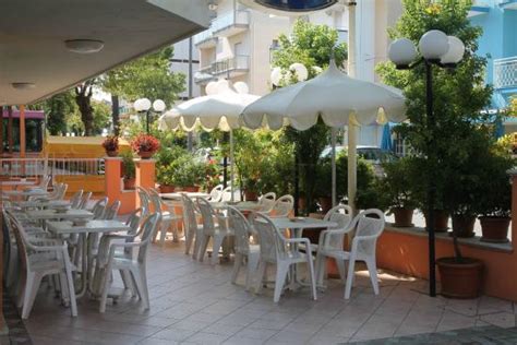 HOTEL OREGON (Rimini/Rivazzurra) - Hotel Reviews, Photos, Rate ...