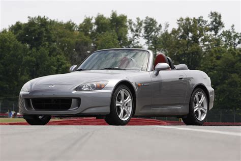 Honda S2000 (2009) - picture 2 of 19