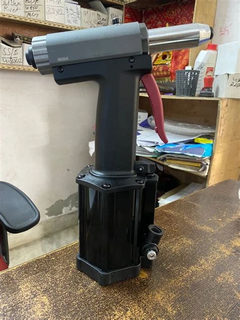 POP Rivet Machine - SS POP Rivet Machine Manufacturer from Faridabad