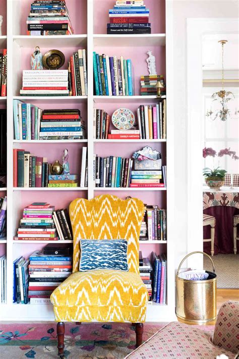 How To Decorate Bookshelf