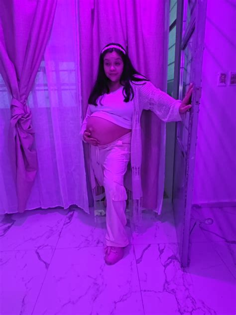 ValeRuky (@valerukyy) - Urlebird