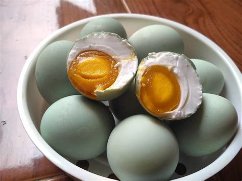 telur asin kalori