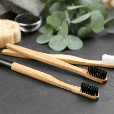Premium Bamboo Toothbrush with Charcoal Activated Bristles Pack Of 4 ...