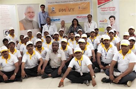 Mahindra Logistics trains drivers in India | Autocar Professional