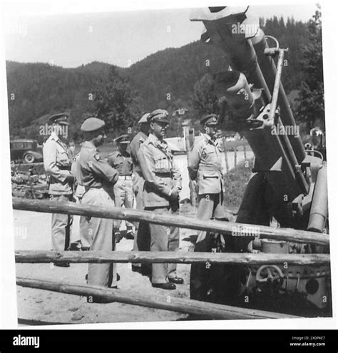 FIELD MARSHAL ALEXANDER VISITS 5TH (BR) CORPS - Field Marshal Alexander ...