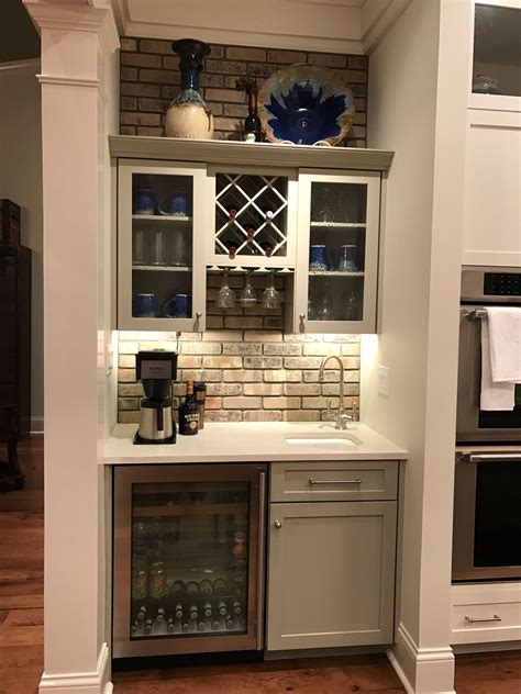 Coffee/Wine Bar in Kitchen Design Ideas