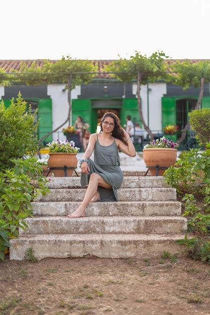 Country Woman 的图像结果