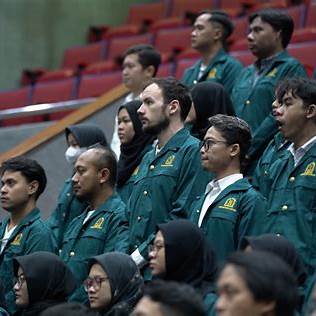 https://itb.ac.id/files/dokumentasi/DSC07496.JPG