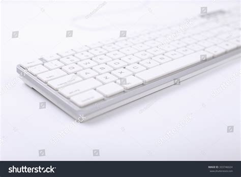 Computer Keyboard White Background 的图像结果