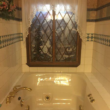 SUMMIT CONDOS (Snowshoe) - Apartment Reviews & Photos - Tripadvisor