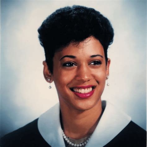 Does Kamala Harris Straighten Her Hair?