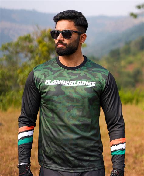 Tricolor Triumph Riding Jersey – WANDERLOOMS