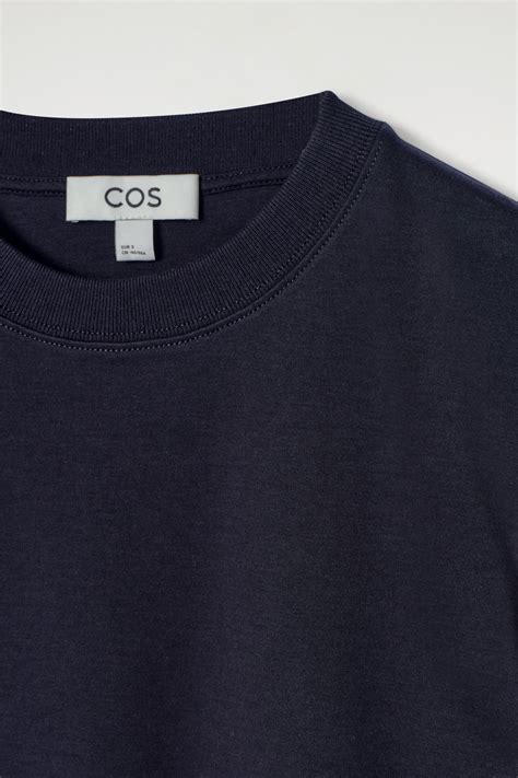CLEAN CUT REGULAR T-SHIRT - NAVY | COS