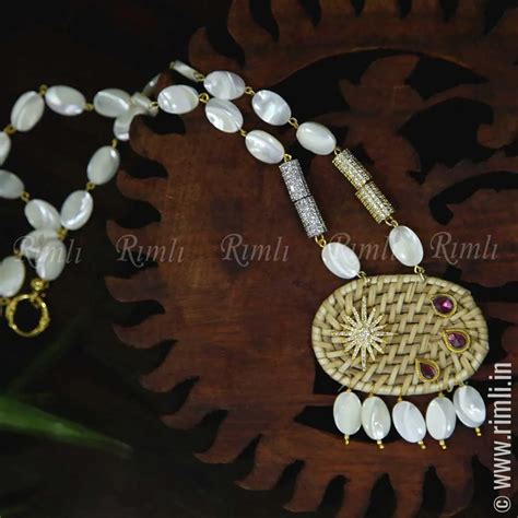 Flat Pearl Necklace Set