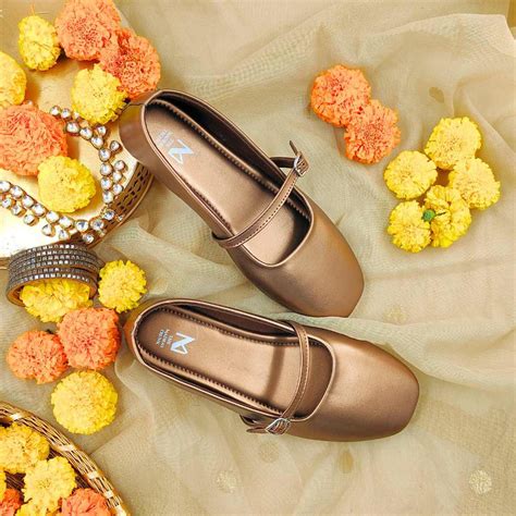 Mary Jane – The Madras Trunk