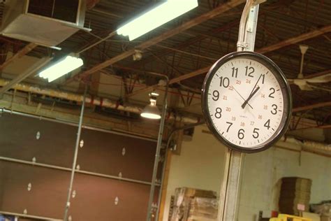 What Are Typical Third Shift Hours?