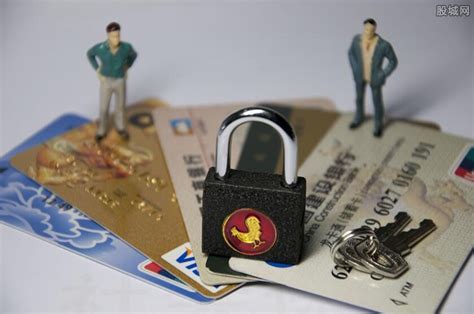 信用卡被别人借用不还怎么办 将会面临怎样的风险-财经界