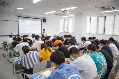 温州商学院举办2023年春季专场招聘会 40多家企业提供近千个岗位-新闻中心-温州网