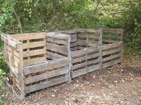 How To Make A Wood Pallet Compost Bin at Ralph Livingston blog