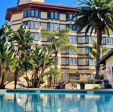 THE HISTORIC SANTA MARIA INN - Hotel Reviews, Photos, Rate Comparison ...