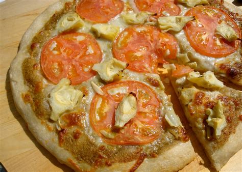 Cook. Eat. Enjoy. Repeat.: Artichoke Heart Pizza with Pesto