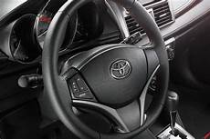 volante toyota yaris toyota yaris hatchback 2017 su eficiencia sigue estando volante toyota yaris toyota yaris hatchback 2017 su eficiencia sigue estando