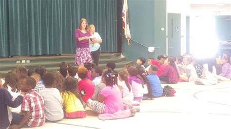 Samuel Kennedy Elementary School Computer Lab 的图像结果