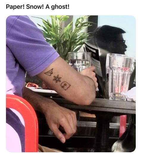 Things that are white… : r/howyoudoin