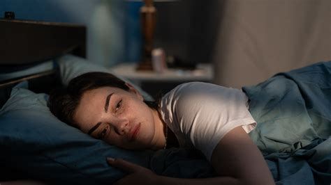 Doctor reveals what happens if you sleep too much — and it's almost as bad as not sleeping ...