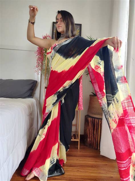 Linen Saree with Shibori Print and Tassels – Sukriti Store