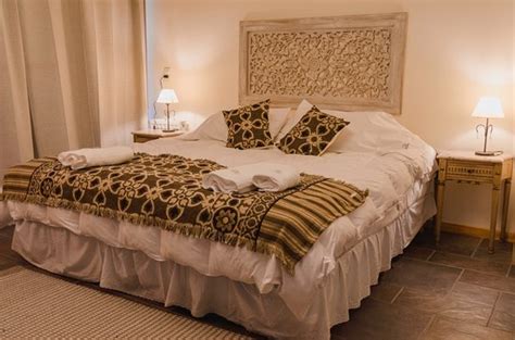 ALEHUE CASA DE MONTANA (Villa La Angostura) - B&B Reviews, Photos, Rate ...