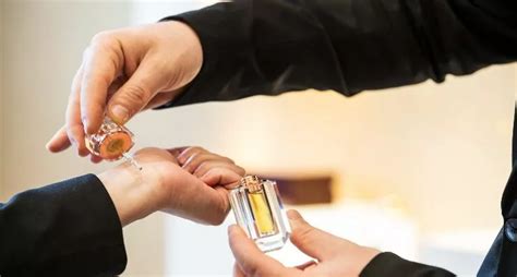 Find Unique Botanical Fragrances Packaged In Crystal Vials In These 5 ...