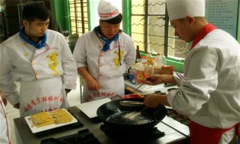 民以食为天 厨师也是一份伟大的职业 - 学校新闻 - 福州市高厨职业培训学校