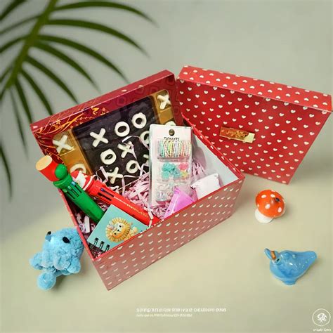 Buy Tic Tac Toe Choco Hamper for Girls in India at Best Price - Zop by ...