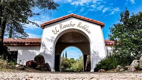EL RANCHO ROBLES HISTORIC GUEST RANCH (Oracle) - Guesthouse Reviews ...