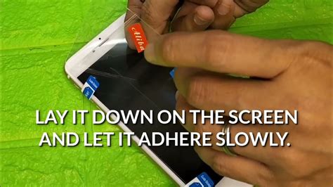 How to Use Guide Stickers Screen Protector 的图像结果