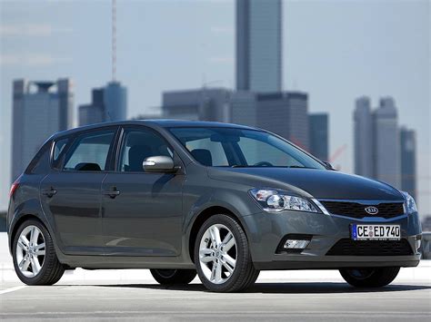 KIA cee'd Specs, Performance & Photos - 2009, 2010, 2011, 2012 - autoevolution