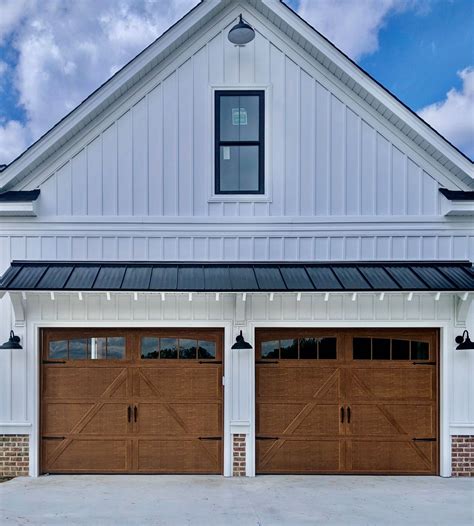 Residential Door for the Business │ Wayne Dalton | Exterior house ...