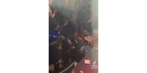 Salieron a la luz fotos inéditas de Peso Pluma con otra mujer mientras ...