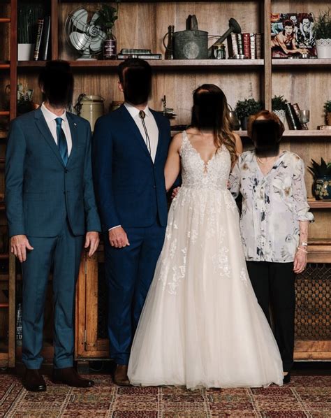 Essense of Australia D2587 Used Wedding Dress Save 61% - Stillwhite