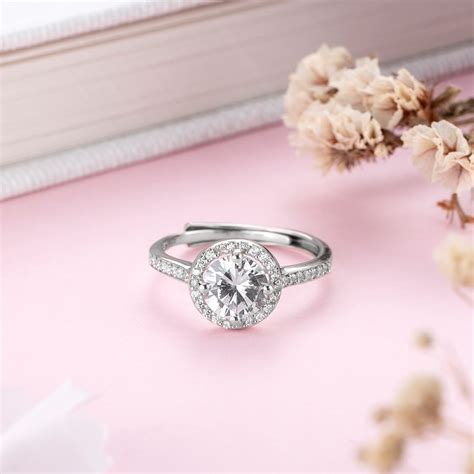 Solitaire Halo 925 Silver Ring (Adjustable) - Valentine's Gift – Zavya